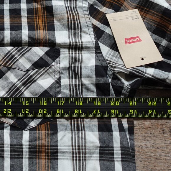Levi's Classic One Pocket Standard Fit Shirt men's medium plaid NWT - Picture 8 of 12